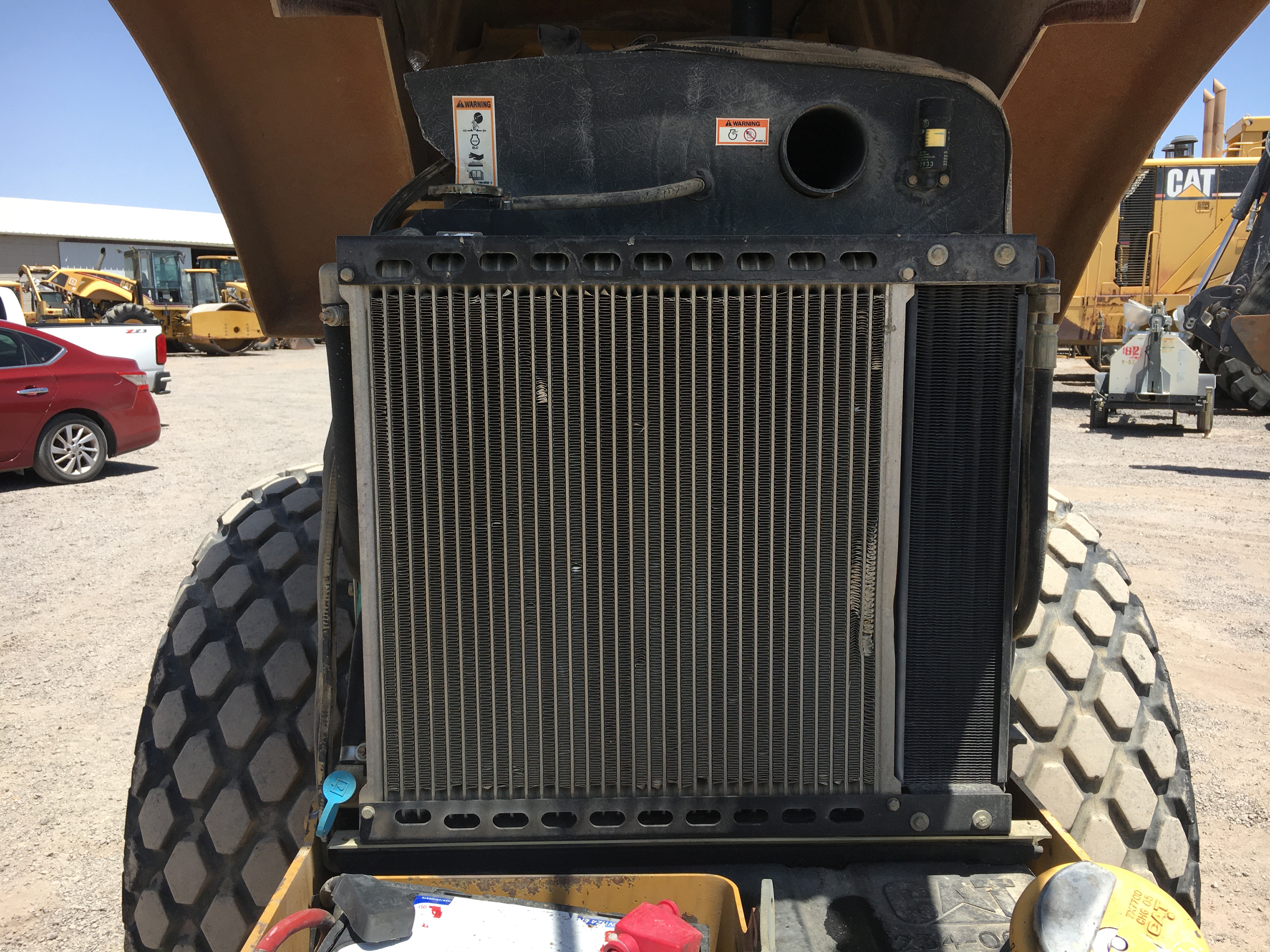 ./imagenes/INVOICE/2019/16609/COMPACTADOR CAT_CS433E (21).JPG